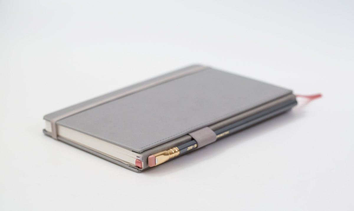 Blackwing 602 Slate - Side Blackwing 602 Slate - Side