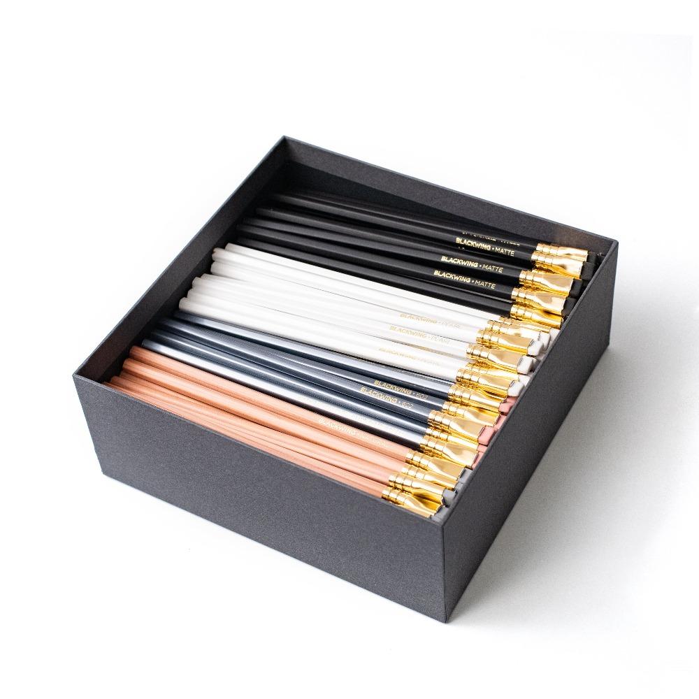 Blackwing Pencils in Bulk (Set of 200) - Mixed (50 of each style)