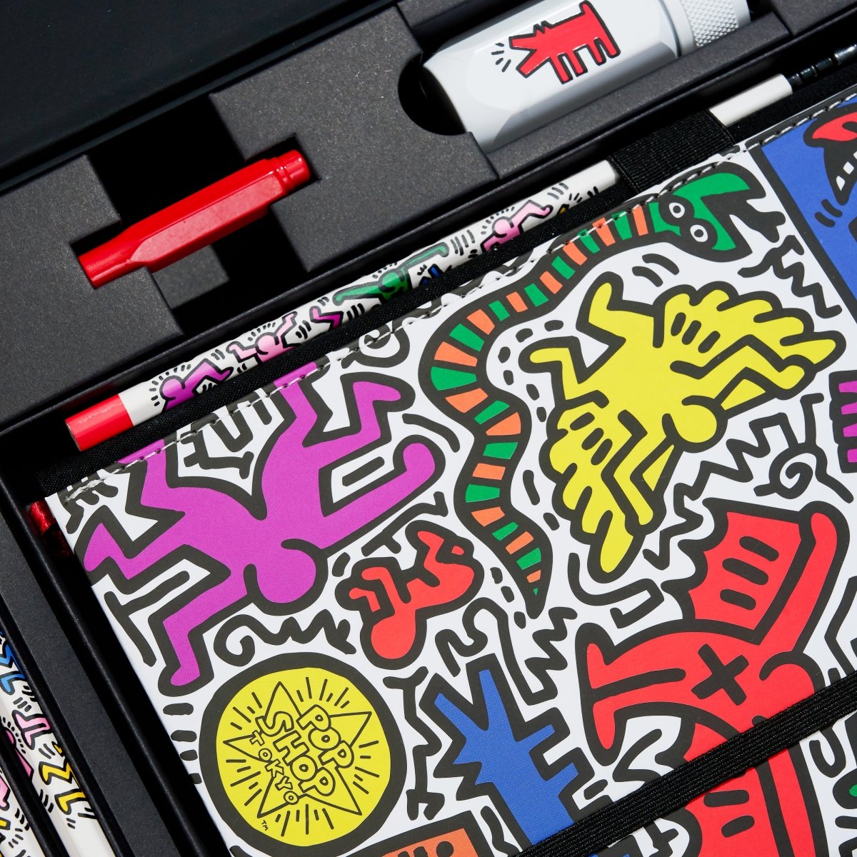 Blackwing Volume 292 Keith Haring gift set close-up showing the details