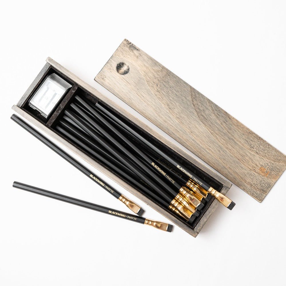 Blackwing Rustic Box Set with 12 pencils